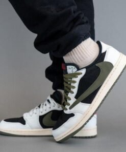 Branded Sneakers Travis Fragment Low Olive Green SEMI UA
