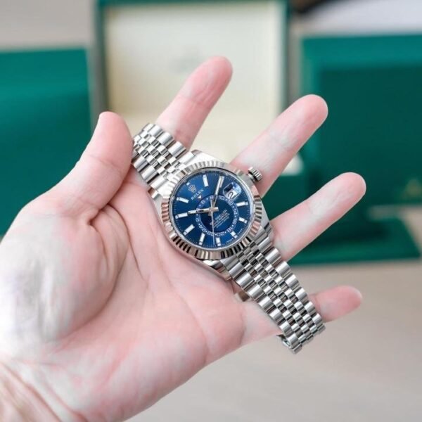 ROLEX SKYDWLLER SILVER CHAIN BLUE DIAL
