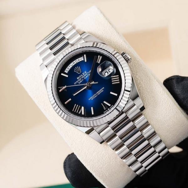 Rolex Oyster Perpetual Day Date 40 Battery Silver-Blue